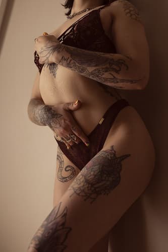Jocelyn gallery 2